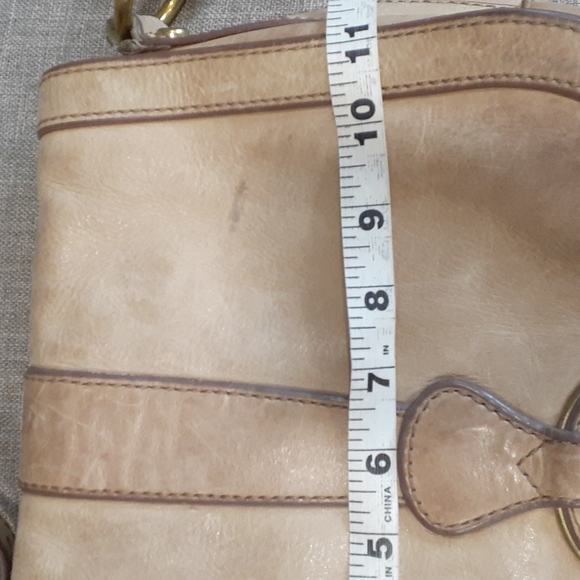 Fossil tan leather women's crossbody bag - Picture 12 of 17